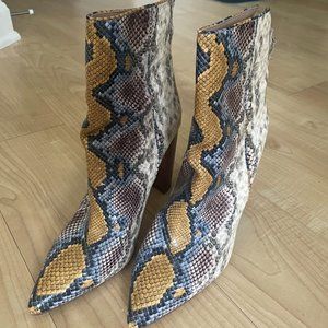 Steve Madden Trista Multi Snake Boot (size 10)
